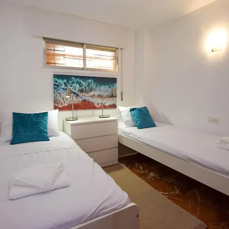 Apartment Ref 236